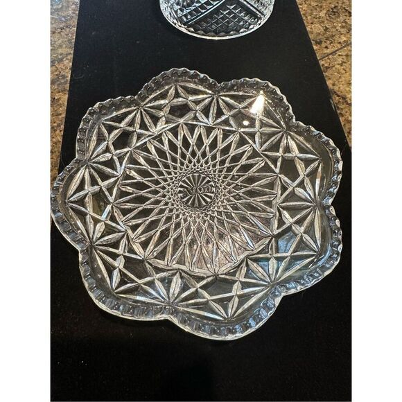 Vintage Fostoria diamond cut butter/cheese dish - Picture 3 of 5